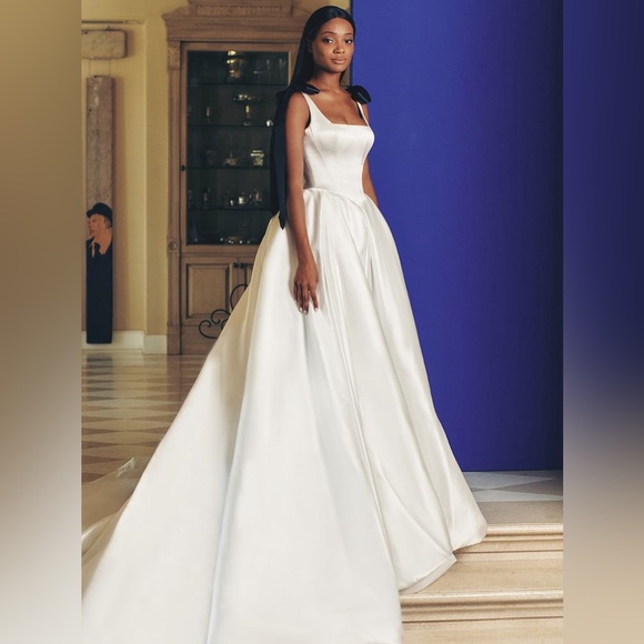 Galia Lahav Dove Wedding Dress - Picture 1 of 7